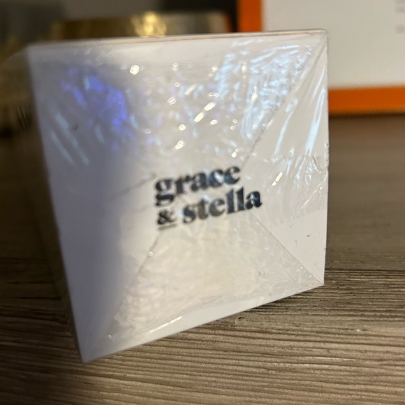 Grace & Stella Rose Hydrating Facial Spray - NEW - Picture 6 of 6